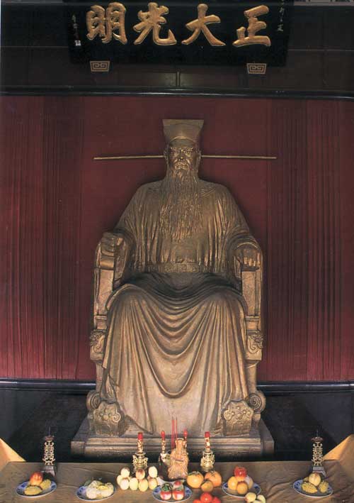 洛陽到(dào)開(kāi)封包公祠、萬歲山(shān)一(yī)日(rì)遊--洛陽開(kāi)封一(yī)日(rì)遊（洛陽有(yǒu)個(gè)開(kāi)封府包青天）