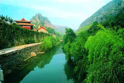 晨雨(yǔ)中的(de)古靈山(shān)（古詩晨雨(yǔ)）