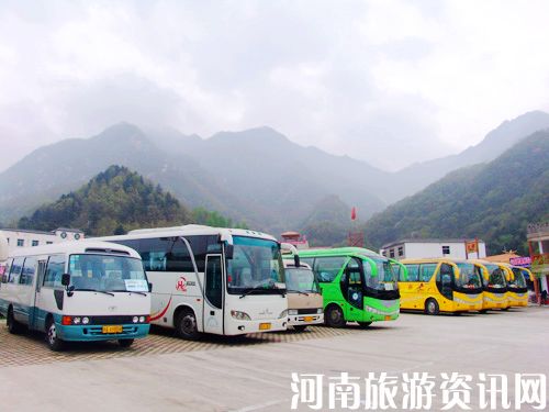 薄霧彌漫觀山(shān)景，超級旅行(xíng)-木(mù)劄嶺之雨(yǔ)中二日(rì)遊記（木(mù)劄嶺景區(qū)門(mén)票(piào)免費(fèi)嗎(ma)）